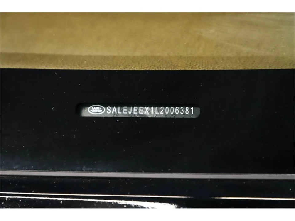 2020 Land Rover Defender L663 - Image 15 of 31