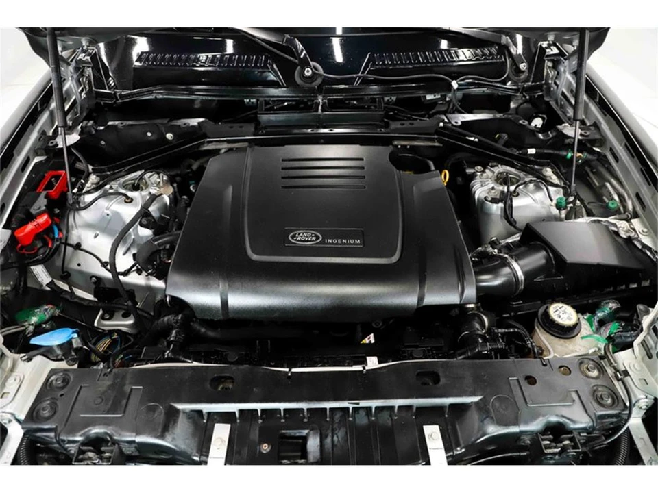 2020 Land Rover Defender L663 - Image 6 of 31
