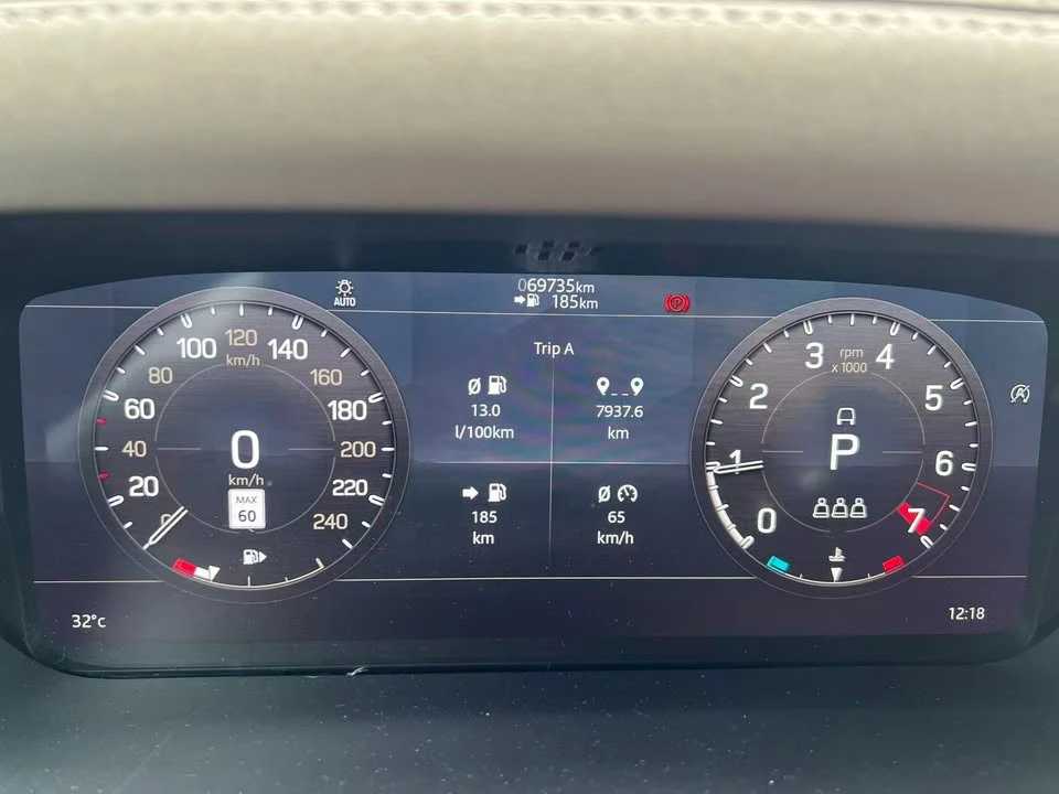 2020 Land Rover Defender L663 - Image 8 of 9