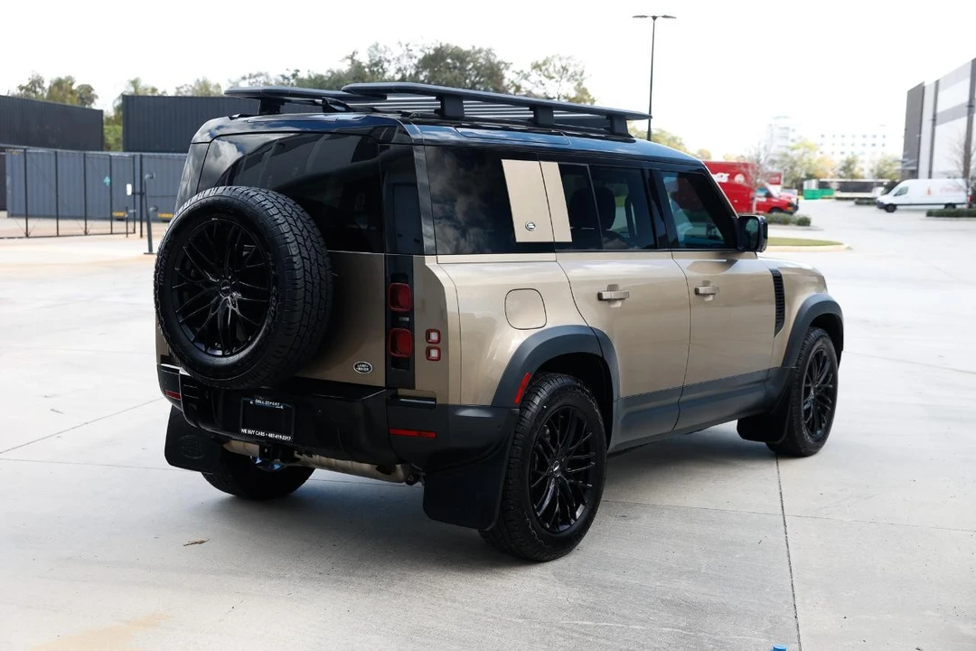 2020 Land Rover Defender L663 - Image 12 of 31