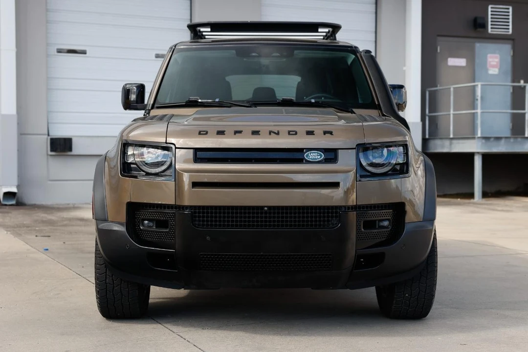 2020 Land Rover Defender L663 - Image 18 of 31