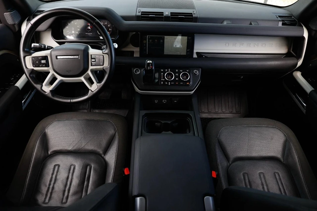 2020 Land Rover Defender L663 - Image 2 of 31