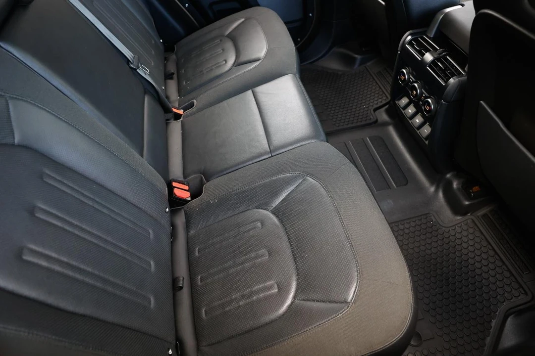 2020 Land Rover Defender L663 - Image 13 of 31