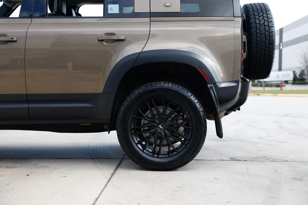 2020 Land Rover Defender L663 - Image 31 of 31