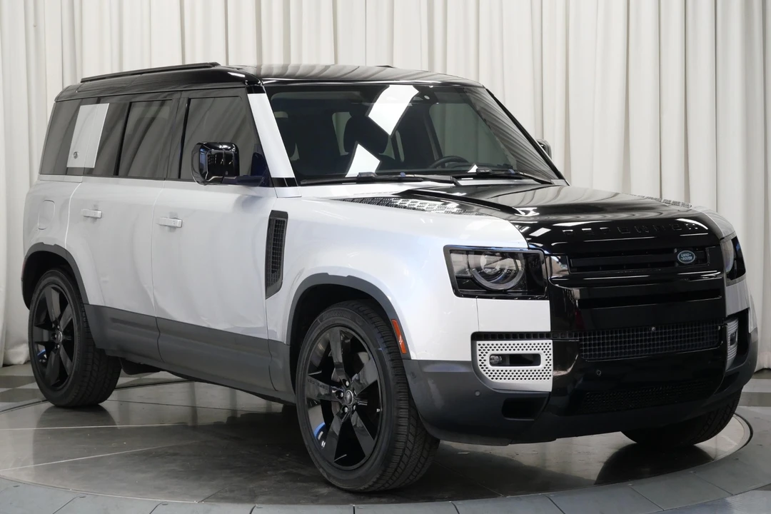 2020 Land Rover Defender 110 - Image 3 of 21