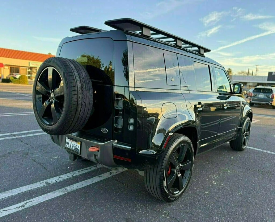 2020 Land Rover Defender 110 - Image 4 of 21