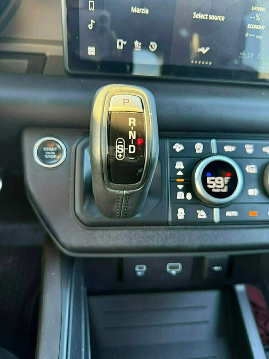 2020 Land Rover Defender 110 - Image 17 of 21