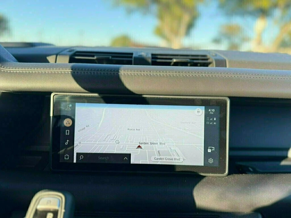 2020 Land Rover Defender 110 - Image 14 of 21