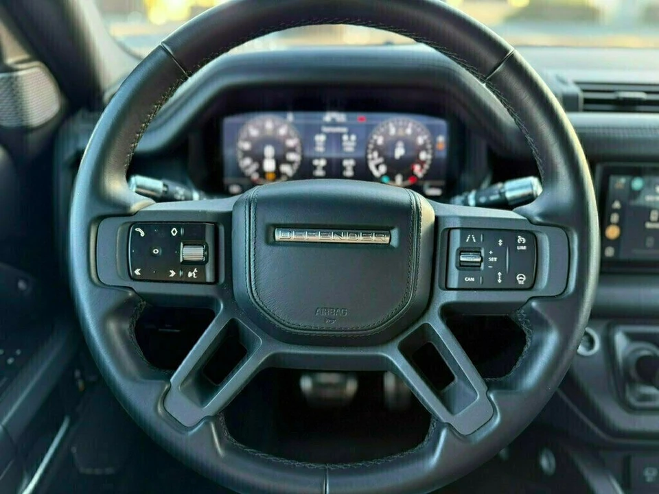 2020 Land Rover Defender 110 - Image 10 of 21