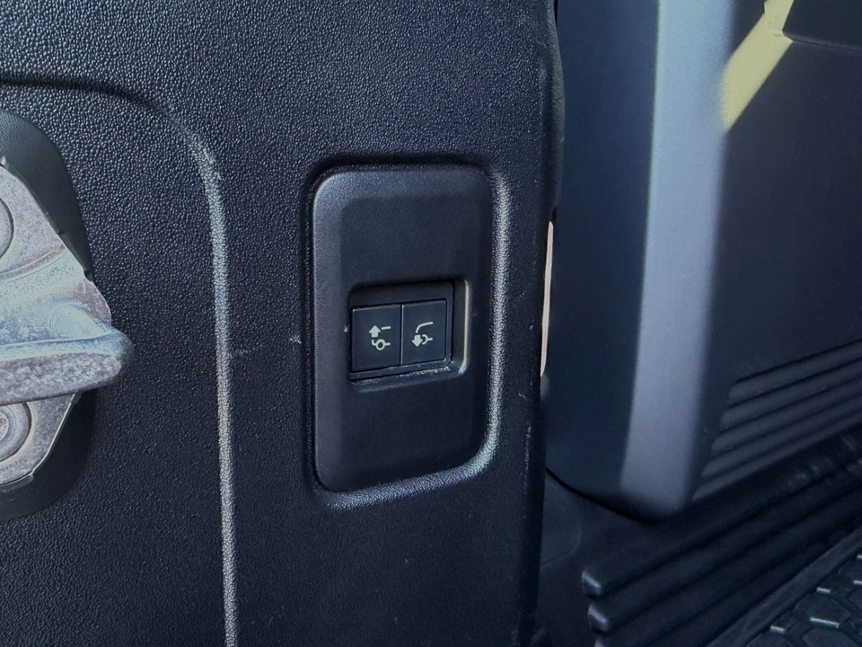 2020 Land Rover Defender L663 - Image 31 of 31