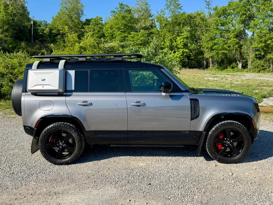 2020 Land Rover Defender L663 - Image 8 of 31