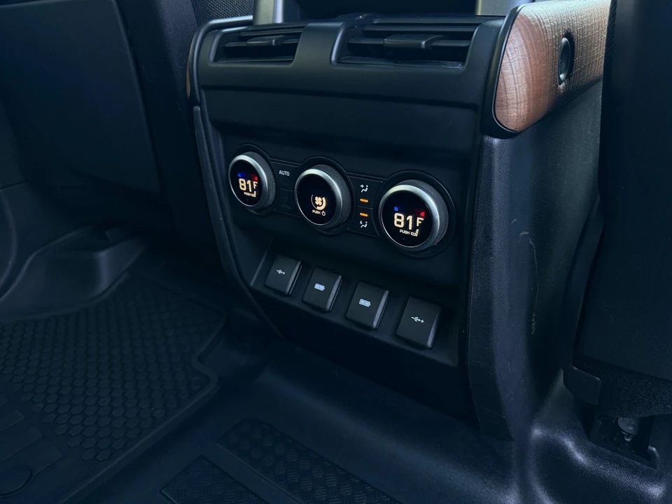 2020 Land Rover Defender L663 - Image 26 of 31