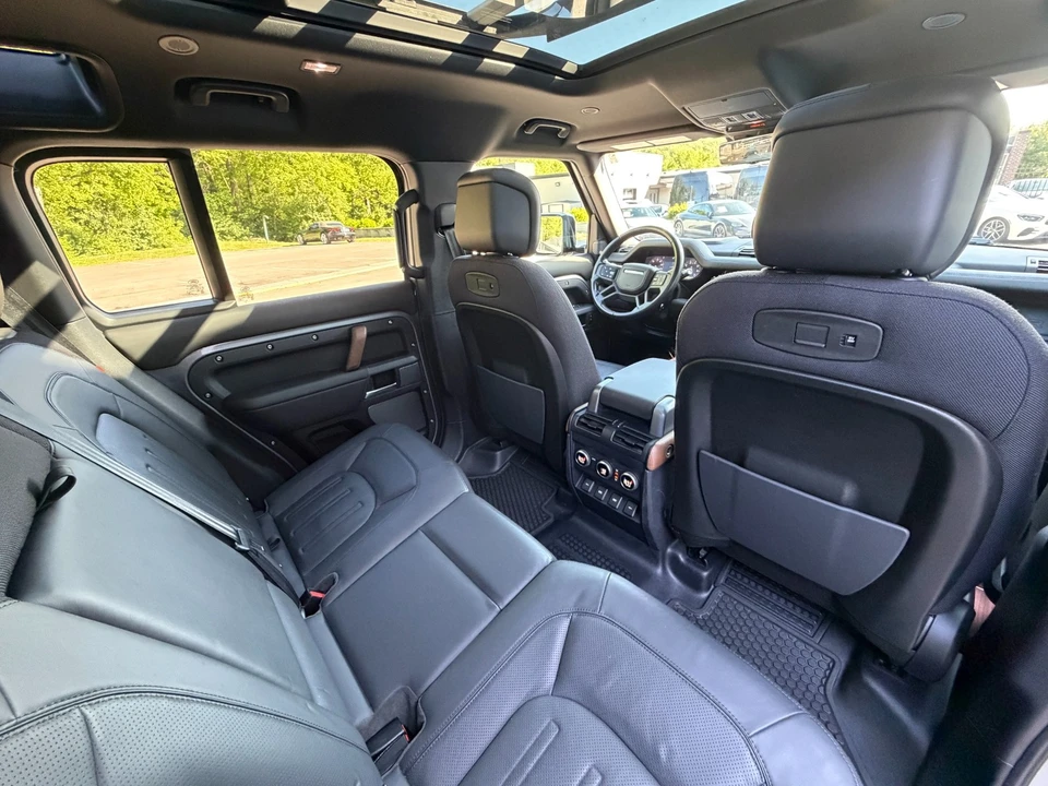 2020 Land Rover Defender L663 - Image 21 of 31