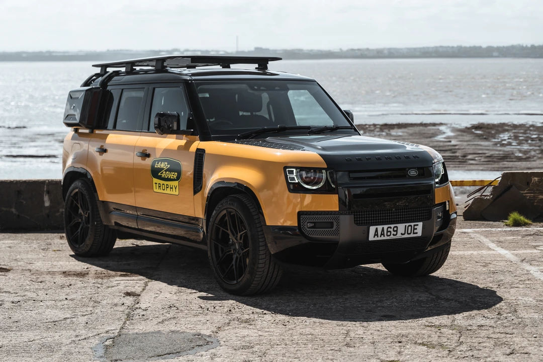 2020 Land Rover Defender L663 - Image 3 of 31