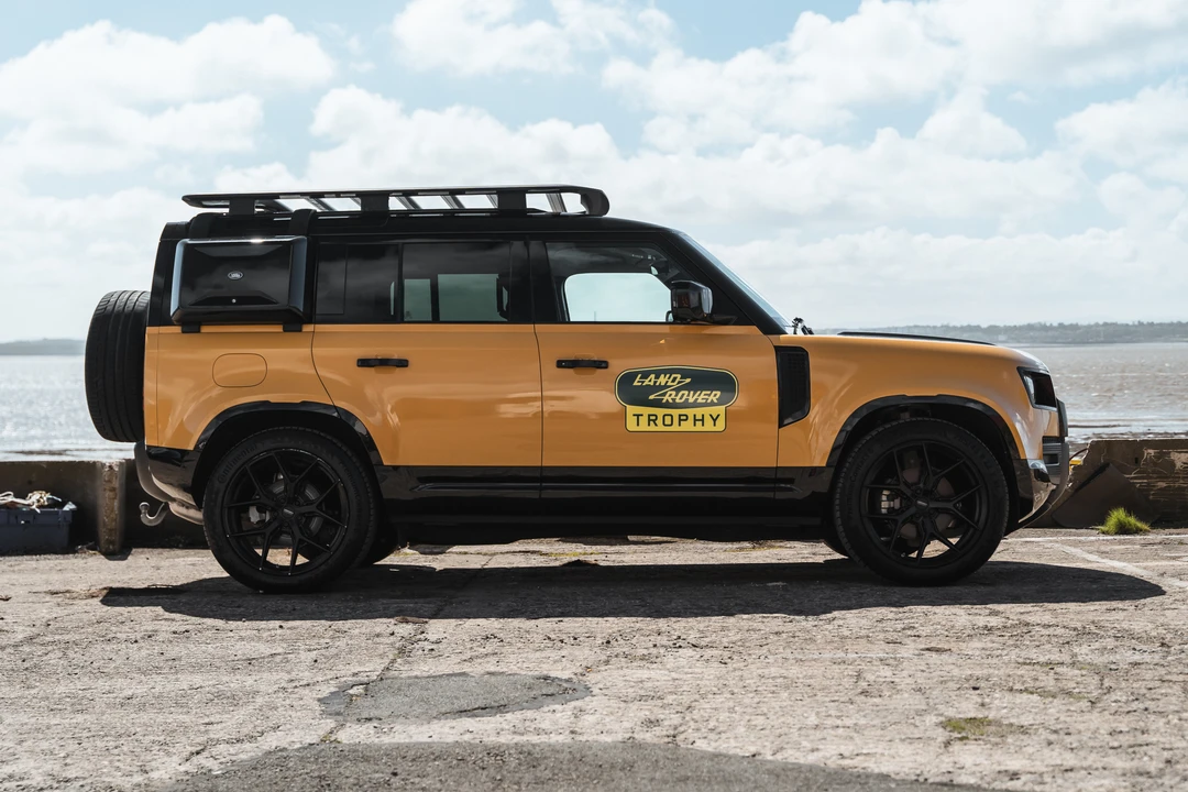 2020 Land Rover Defender L663 - Image 4 of 31