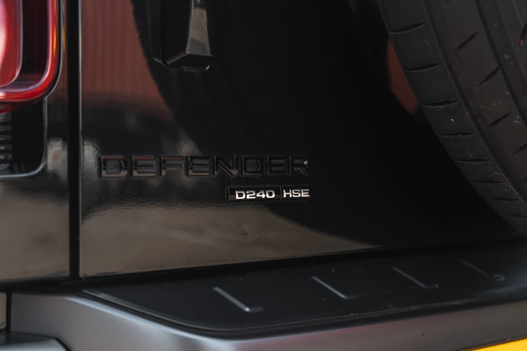 2020 Land Rover Defender L663 - Image 26 of 31