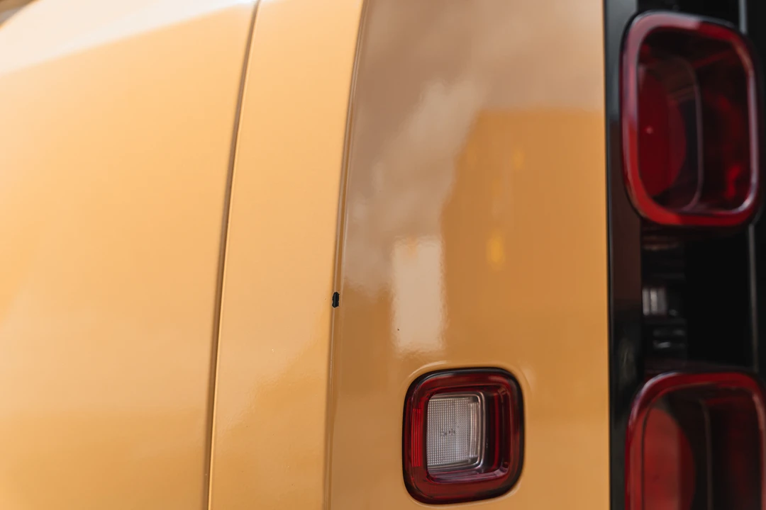 2020 Land Rover Defender L663 - Image 27 of 31