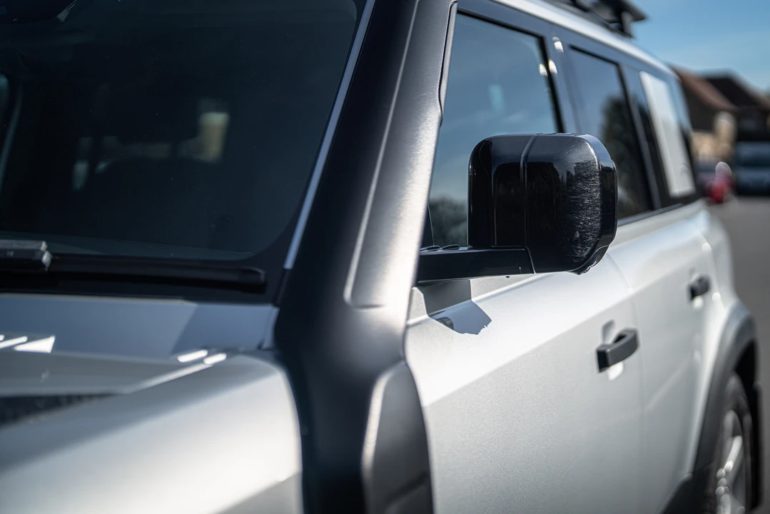 2020 Land Rover Defender L663 - Image 25 of 31