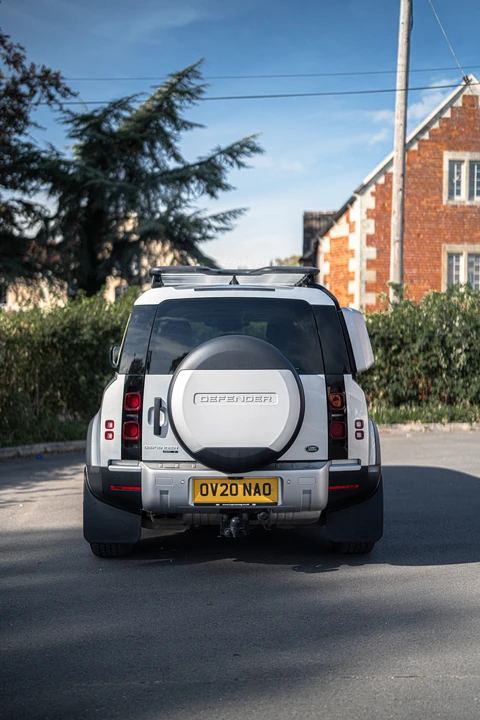 2020 Land Rover Defender L663 - Image 19 of 31