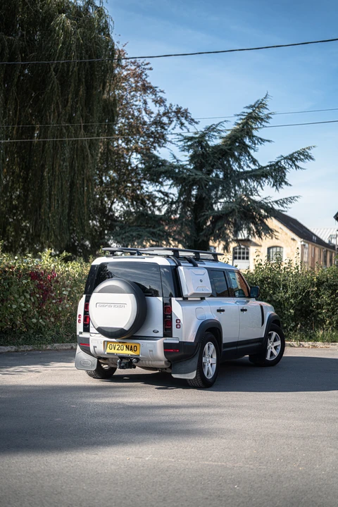 2020 Land Rover Defender L663 - Image 21 of 31