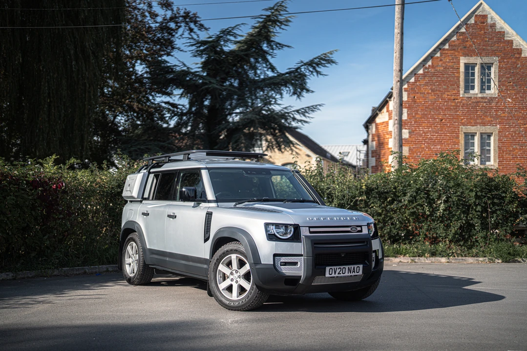 2020 Land Rover Defender L663 - Image 4 of 31