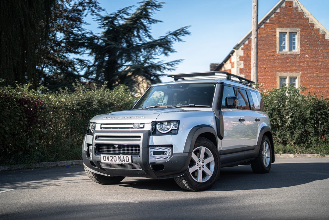 2020 Land Rover Defender L663 - Image 11 of 31