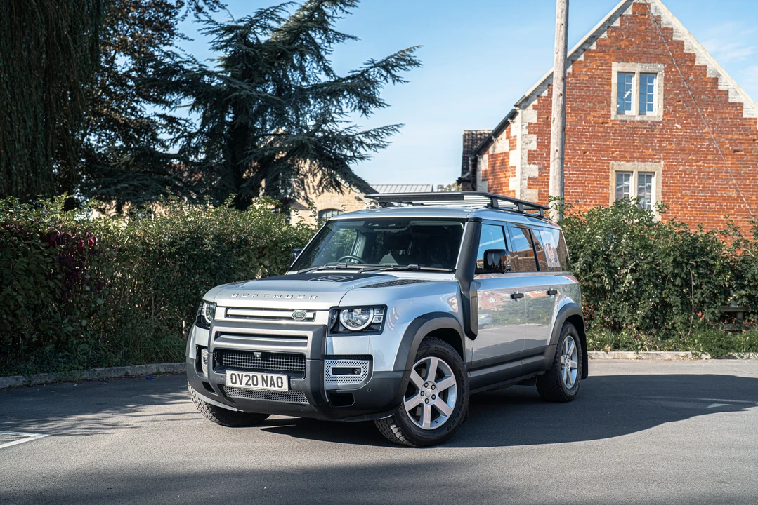 2020 Land Rover Defender L663 - Image 14 of 31