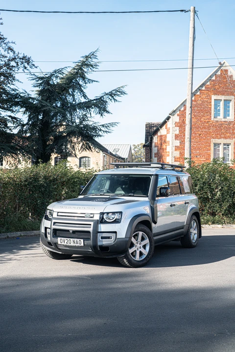 2020 Land Rover Defender L663 - Image 17 of 31