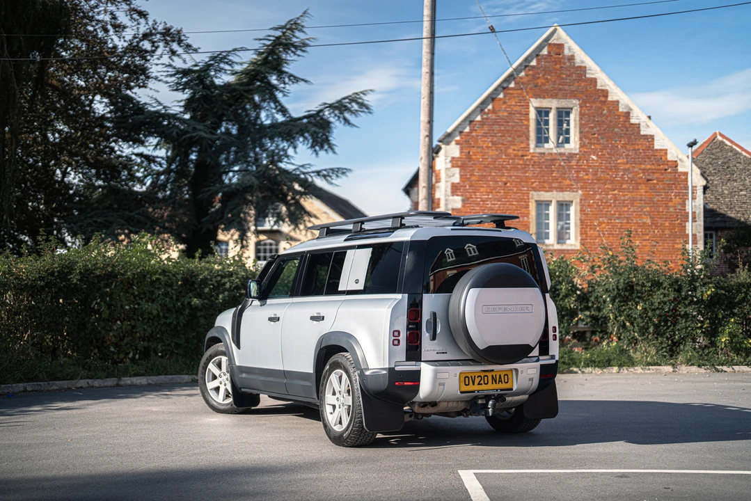 2020 Land Rover Defender L663 - Image 8 of 31