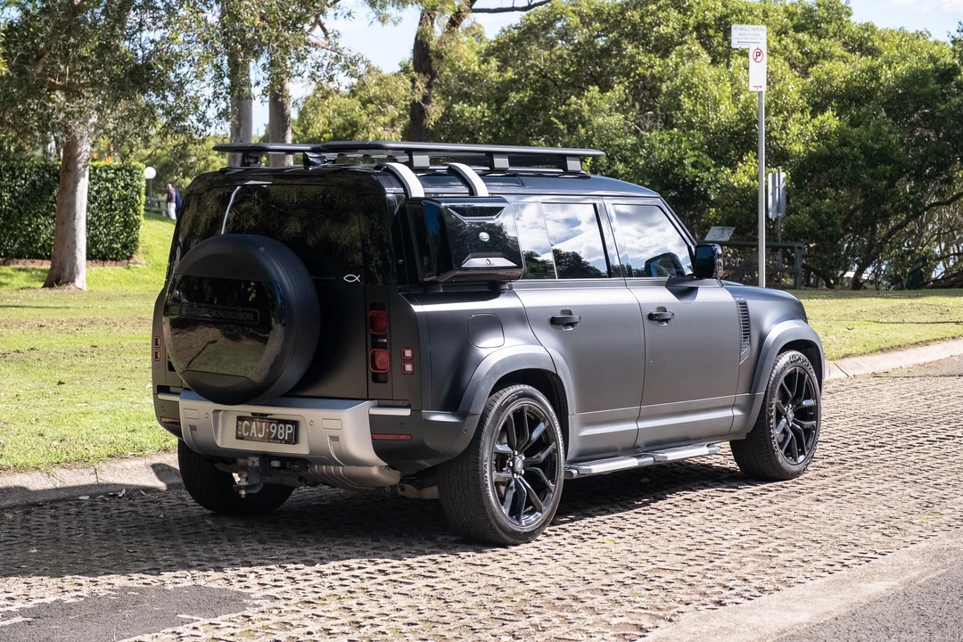 2020 Land Rover Defender L663 - Image 7 of 31