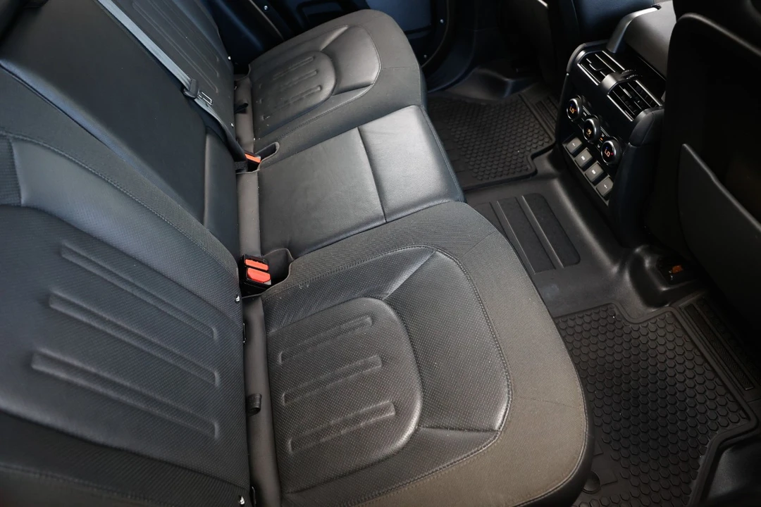 2020 Land Rover Defender 110 - Image 12 of 21