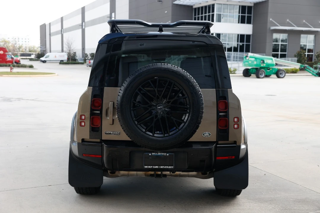 2020 Land Rover Defender 110 - Image 10 of 12