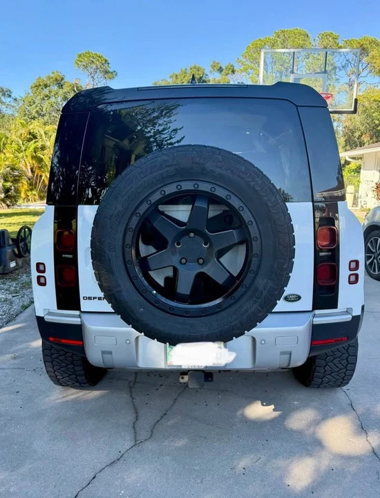 2020 Land Rover Defender L663 - Image 3 of 5
