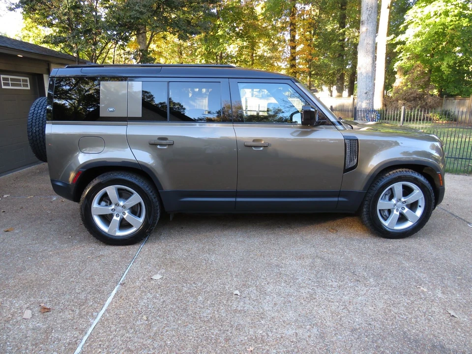 2020 Land Rover Defender 110 - Image 5 of 12