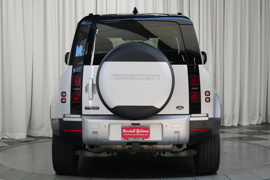 2020 Land Rover Defender 110 - Image 8 of 21
