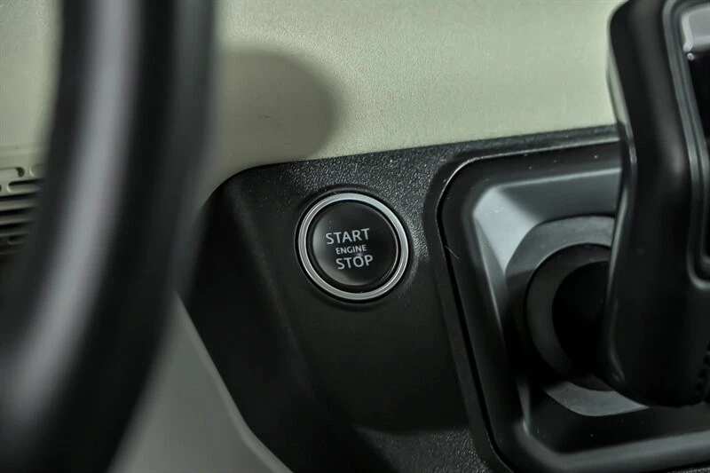 2020 Land Rover Defender L663 - Image 27 of 30