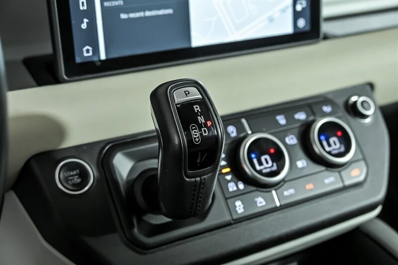 2020 Land Rover Defender L663 - Image 28 of 30