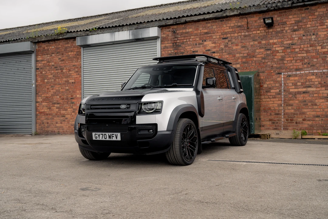 2020 Land Rover Defender L663 - Image 4 of 31