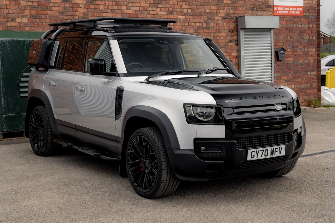 2020 Land Rover Defender L663 - Image 19 of 31