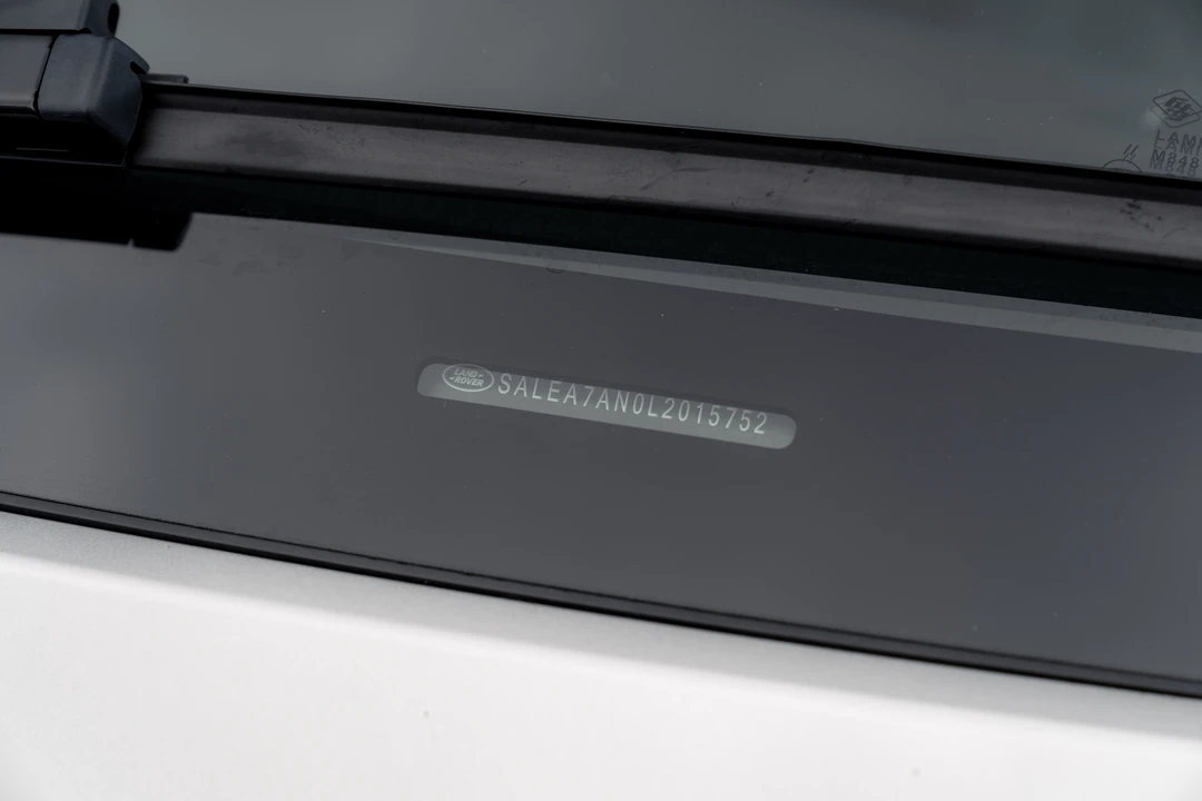 2020 Land Rover Defender L663 - Image 20 of 31