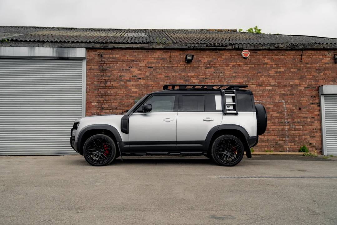 2020 Land Rover Defender L663 - Image 12 of 31
