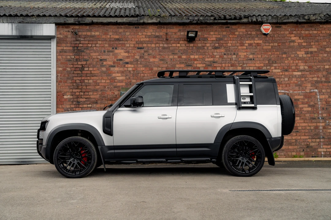 2020 Land Rover Defender L663 - Image 5 of 31