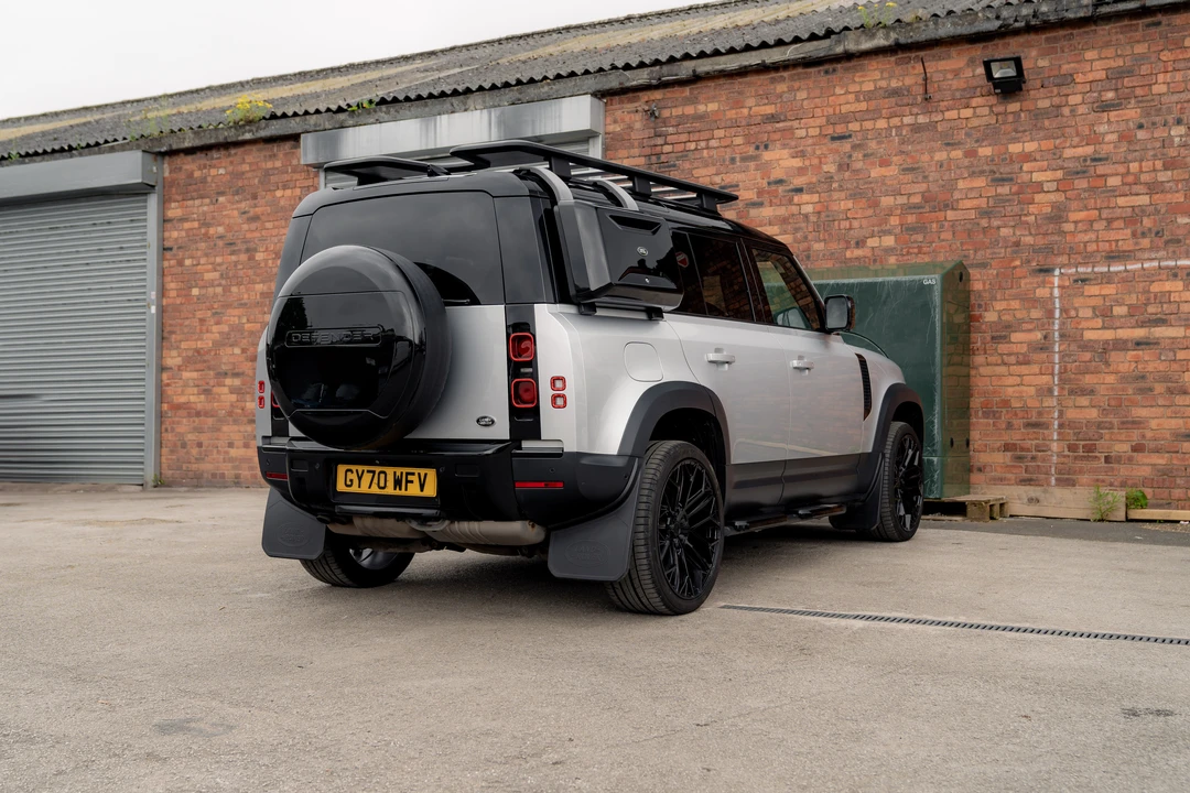 2020 Land Rover Defender L663 - Image 8 of 31