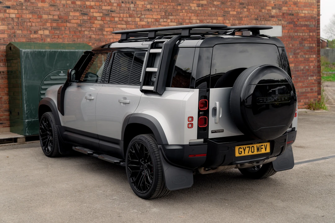 2020 Land Rover Defender L663 - Image 13 of 31