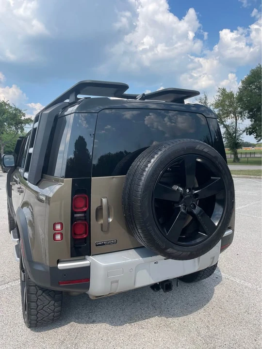 2020 Land Rover Defender L663 - Image 11 of 19