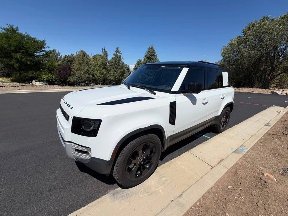 2020 Land Rover Defender L663 - Image 11 of 20