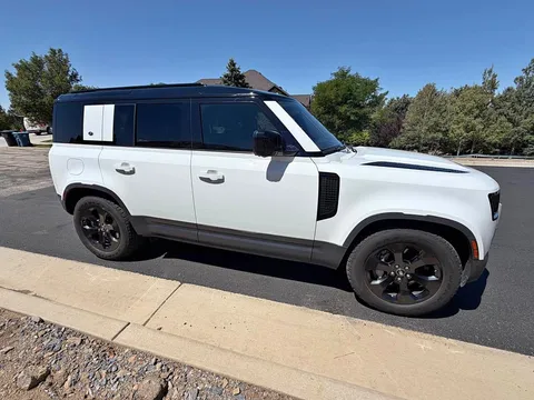 2020 Land Rover Defender 110 HSE (2020.5) Sport Utility 4D