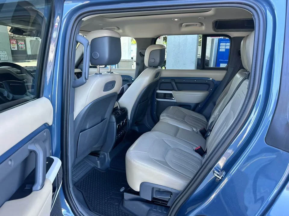 2020 Land Rover Defender L663 - Image 7 of 9