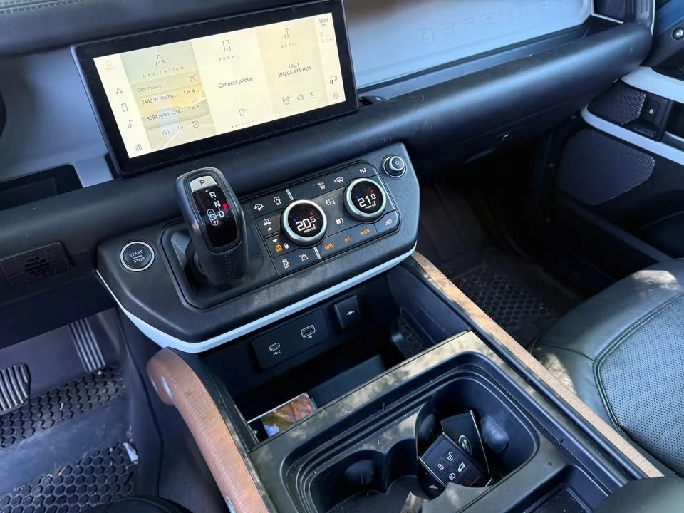 2020 Land Rover Defender L663 - Image 13 of 18