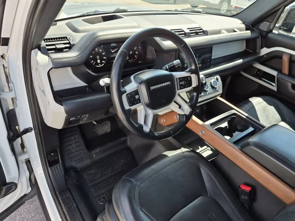 2020 Land Rover Defender L663 - Image 9 of 17